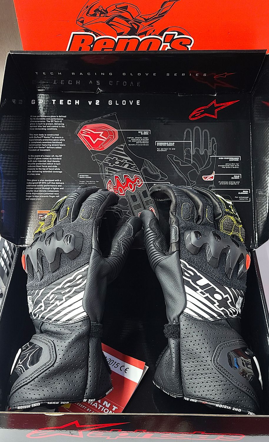 Alpinestars GP Tech V2 Gloves Black & White (XL) Alpinestars GP Tech V2 Gloves Black & White (XL)