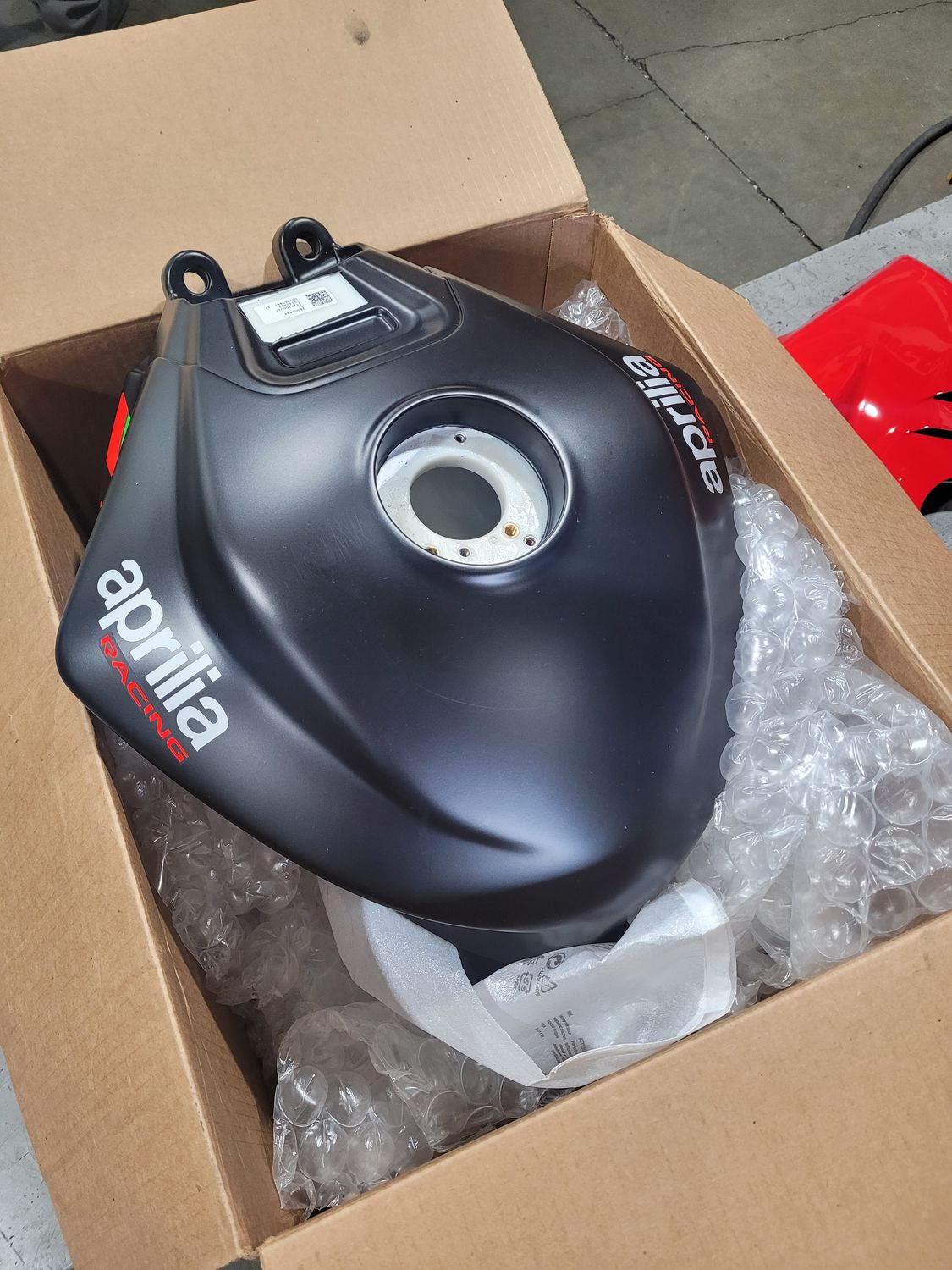 APRILIA 2024 RS660 FUEL TANK (BLACK) - BLEMISHED