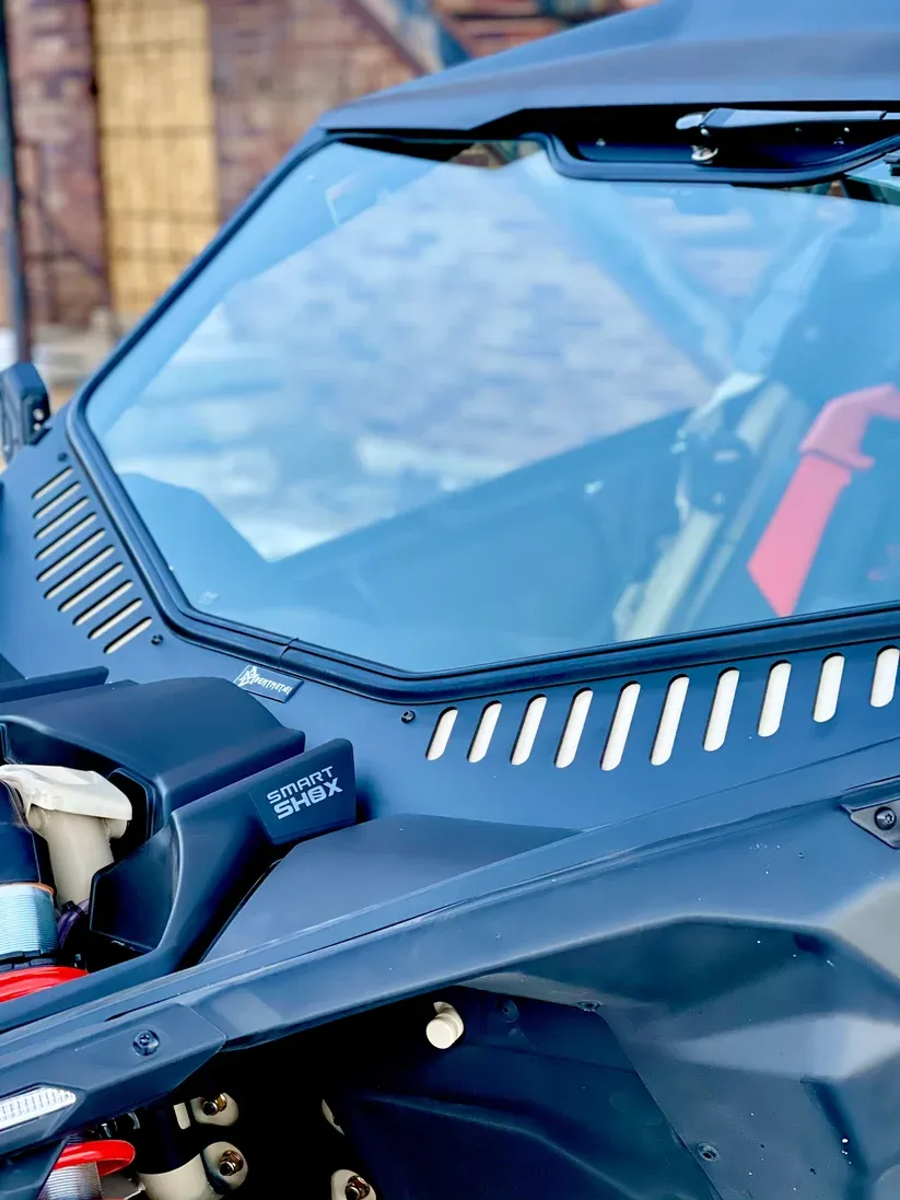 Can-Am X3 2.0 Vented Glass Windshield - BK, BK, NO Can-Am X3 2.0 Vented Glass Windshield - BK, BK, NO