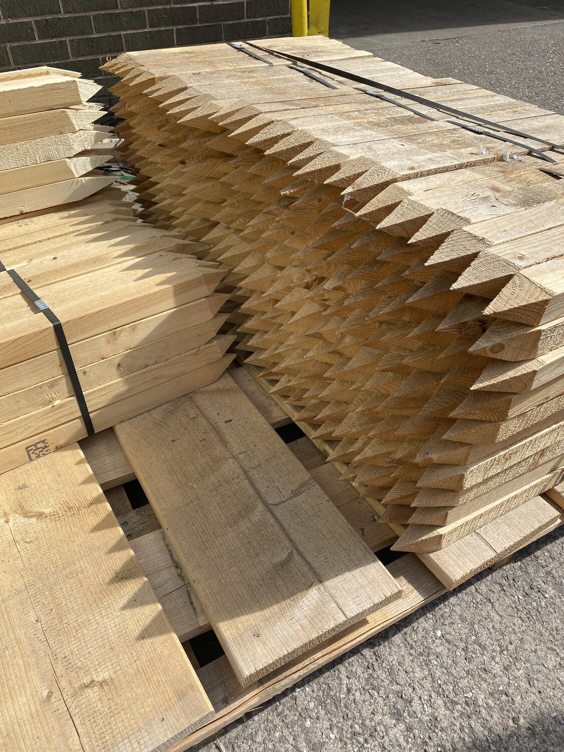 45mmx45mm NOT TREATED Pegs 2ft Long