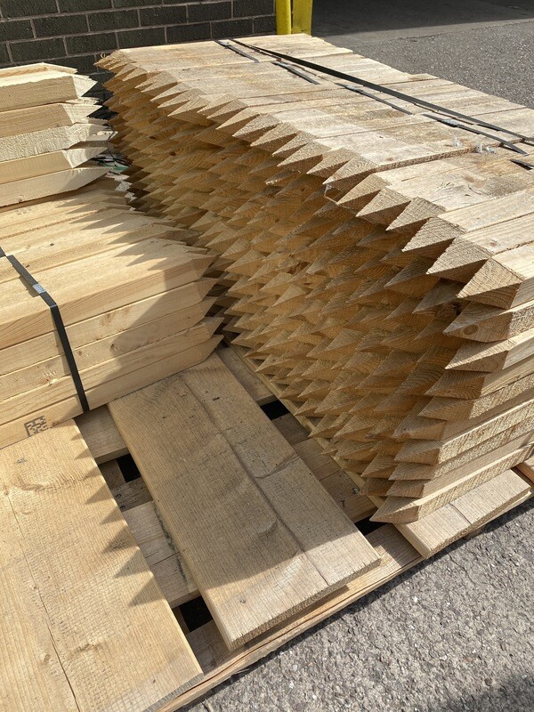 45mmx45mm NOT TREATED Pegs 2ft Long