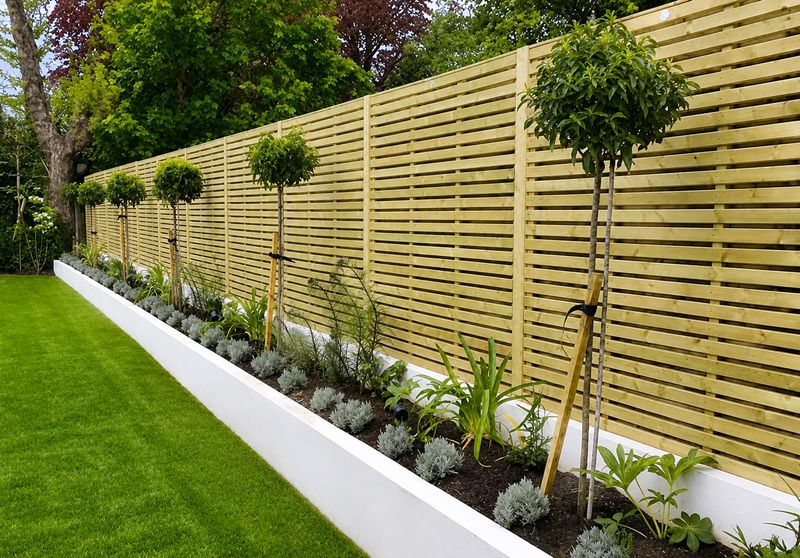 45mm X 18mm Garden Fencing Slats / Trellising (Planed/ Smooth All Round Effect) 3.9 Metre (? BUNDLE OF 10 PIECES ?) Best Seller! 45mm X 18mm Garden Fencing Slats / Trellising (Planed/ Smooth All Round Effect) 3.9 Metre (? BUNDLE OF 10 PIECES ?) Best Seller!