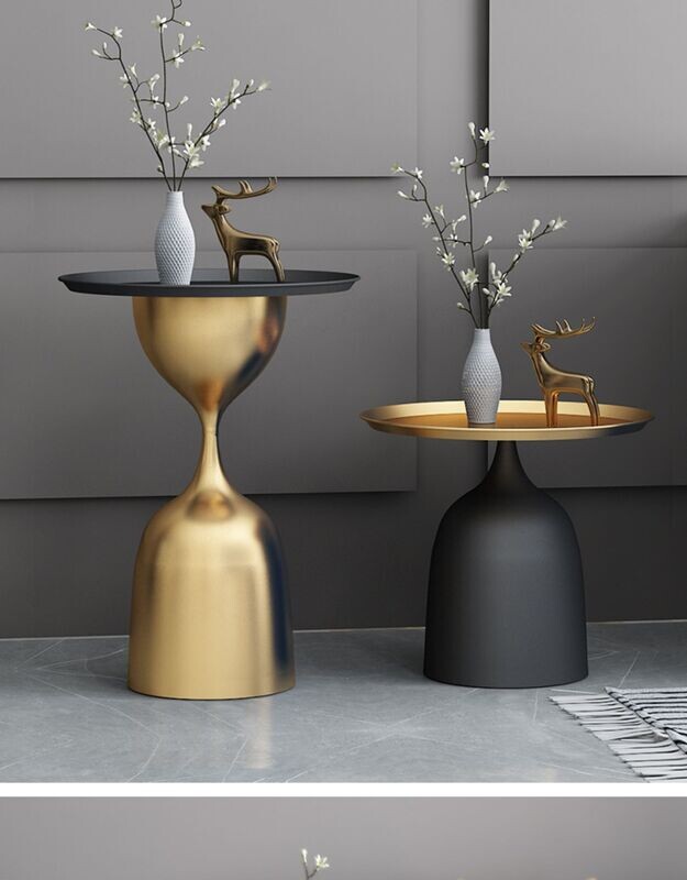 Table doré moderne