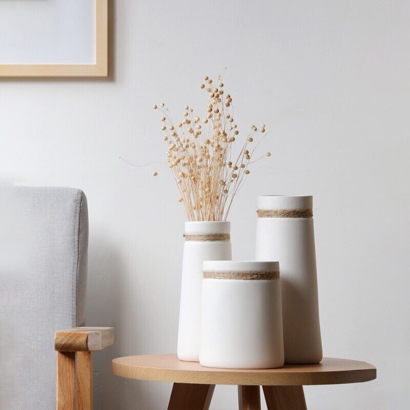 Vase avec corde