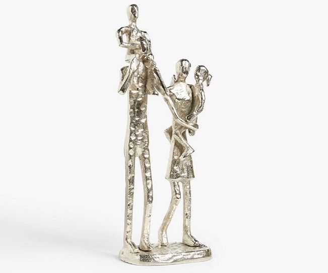 FAMILY OF 4 SCULPTURE