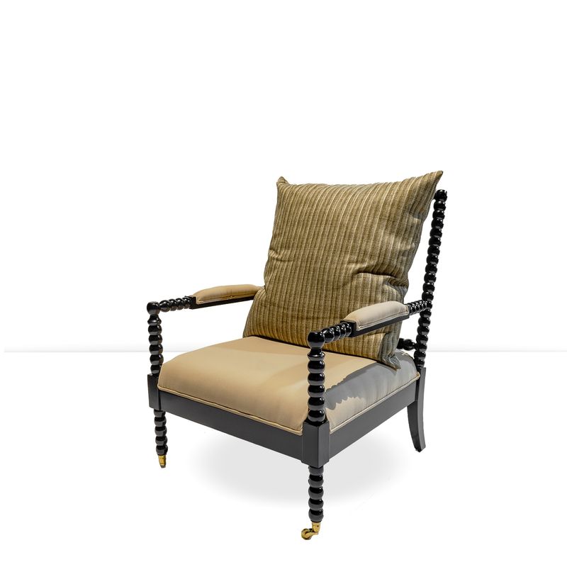 OPULA ARMCHAIR
