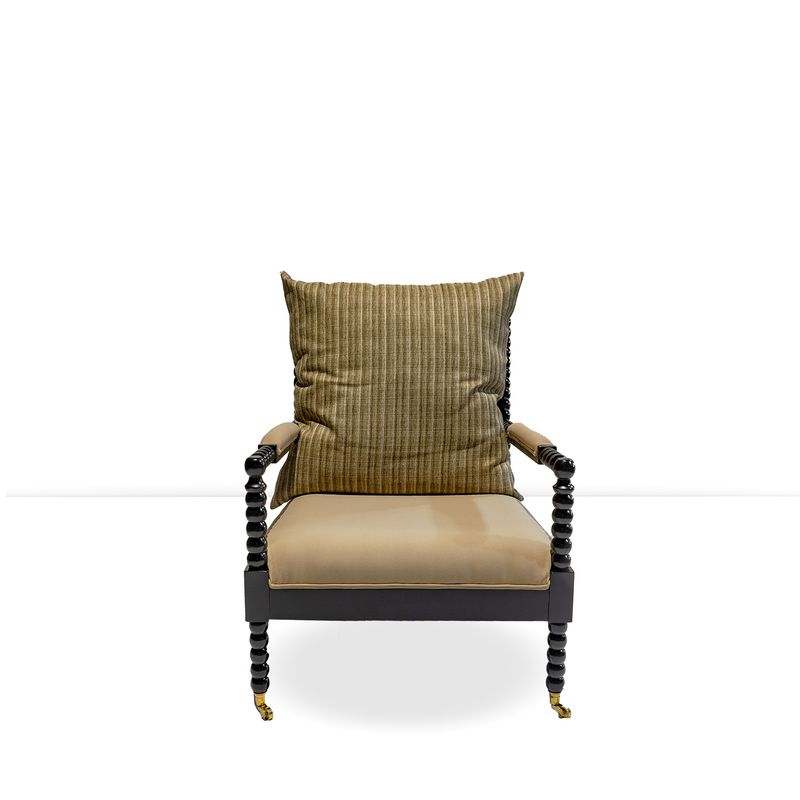 OPULA ARMCHAIR