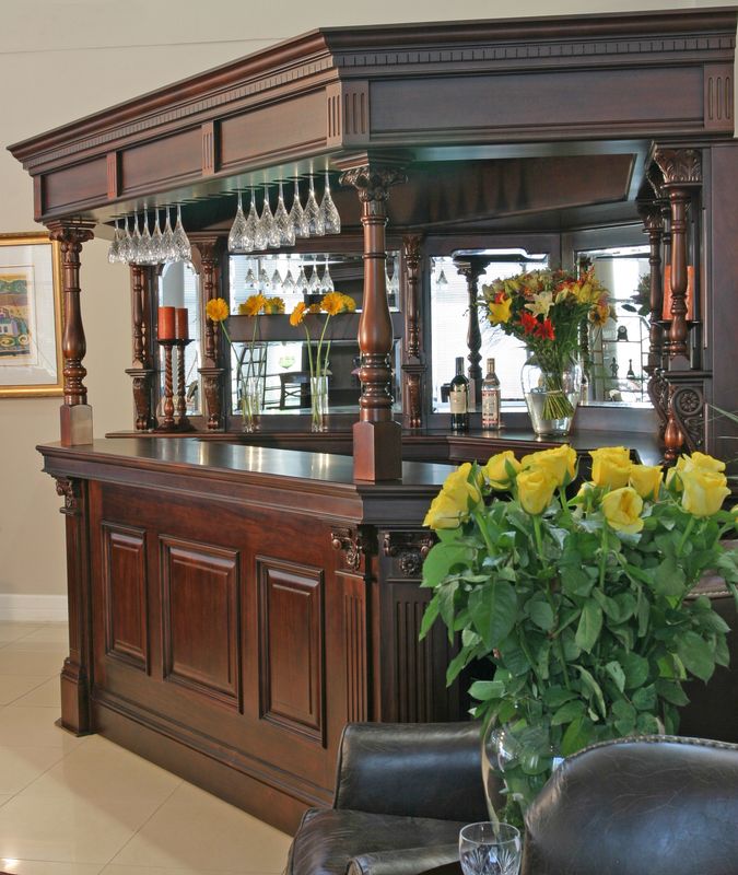 VICTORIA CORNER CANOPY BAR