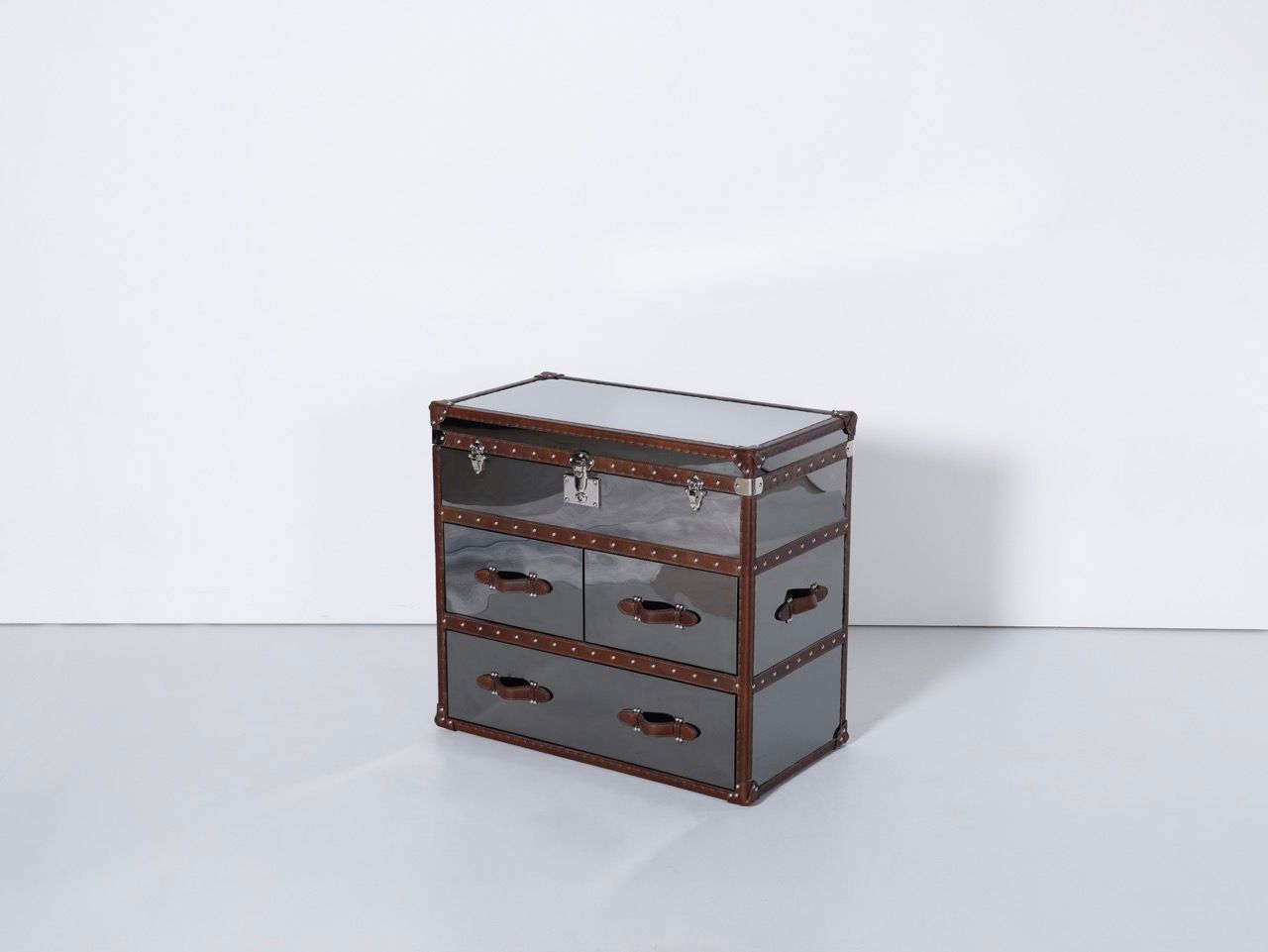 ROBUSTO CHEST