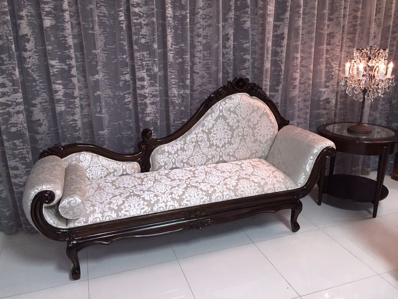 VICTORIAN CHAISE - PLAIN BACK