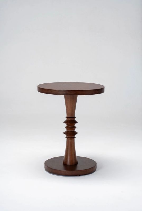 SCULPTURAL SIDE TABLE