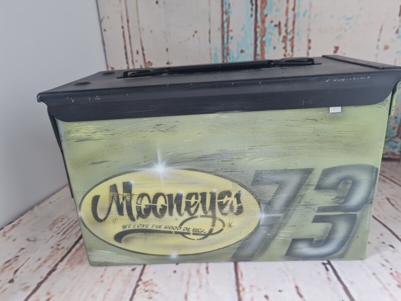 Old Mooneyes Munitionskiste Old Mooneyes Munitionskiste