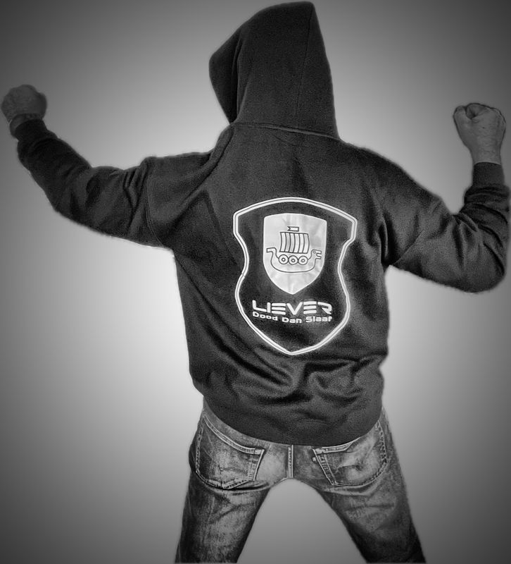NIEUW: De ‘Liever Dood Dan Slaaf®️’ Hoodie in Zwart 100% Katoen- GRATIS VERZENDEN!