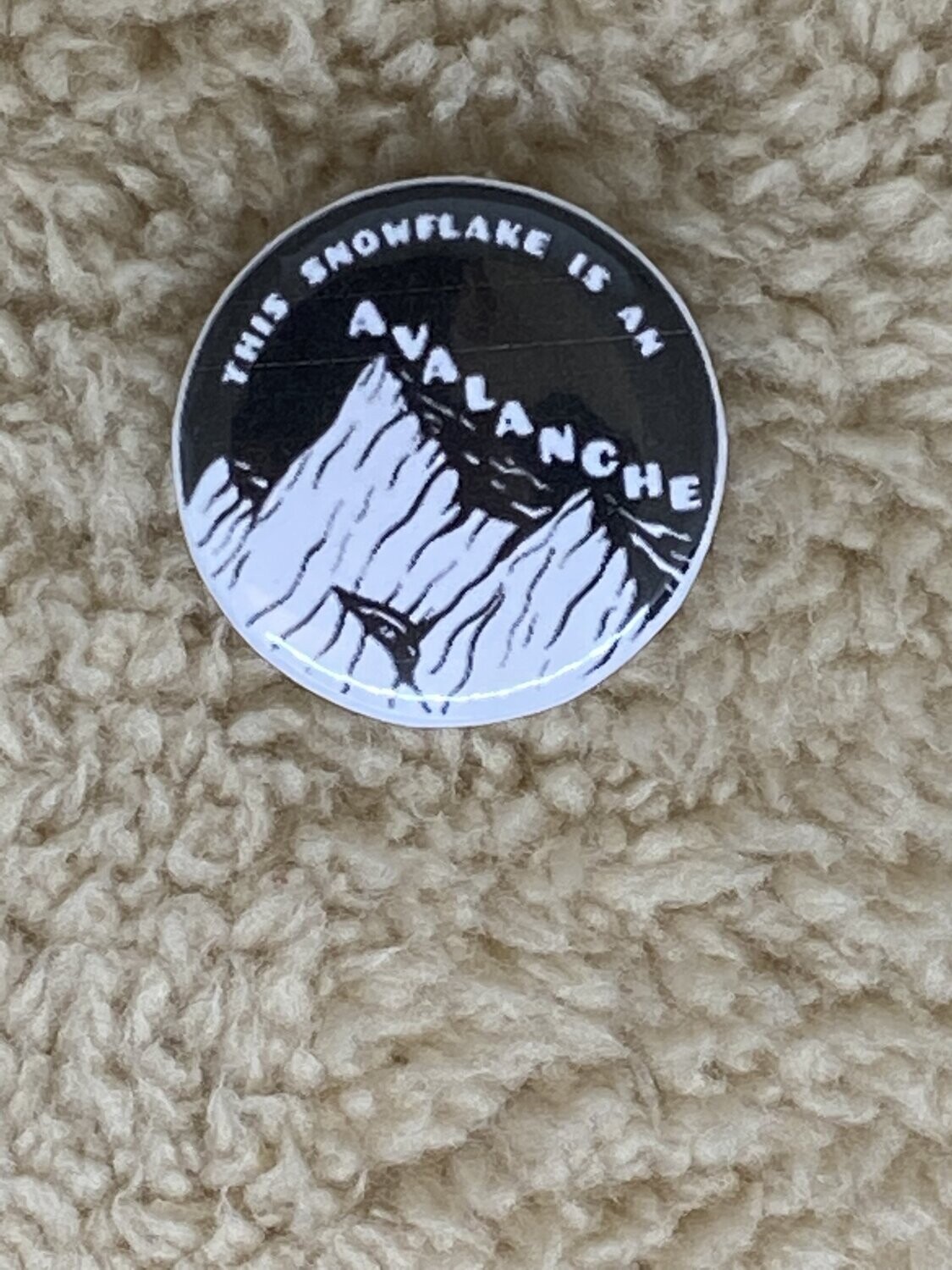 Idles - Avalanche Badge