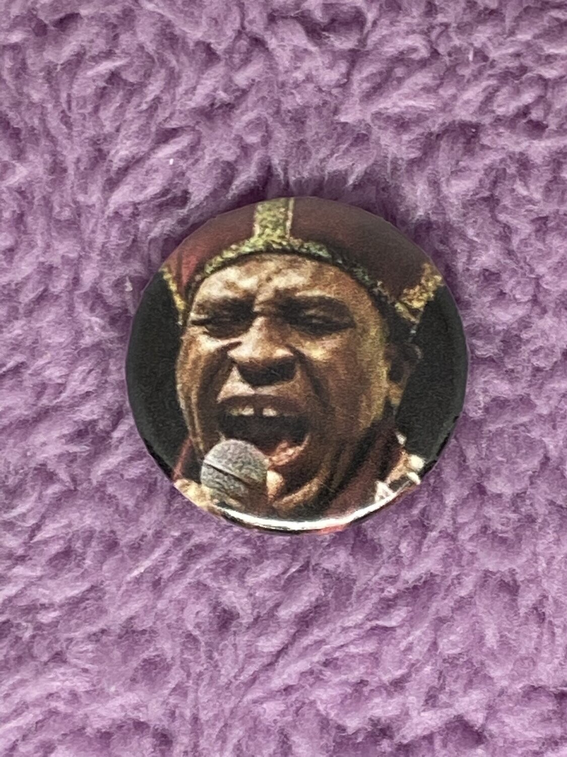 Eek-a-Mouse Badge