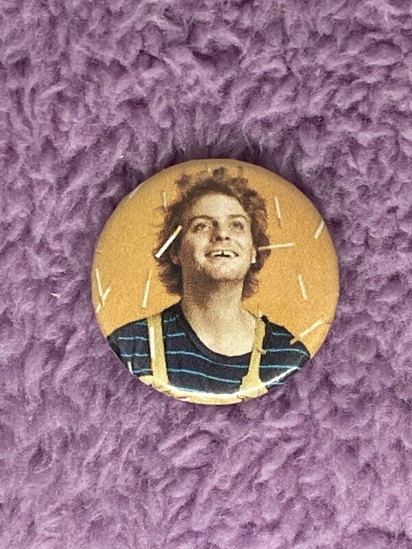 Mac Demarco Badge