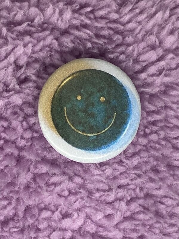 Mac Demarco - smiley Badge