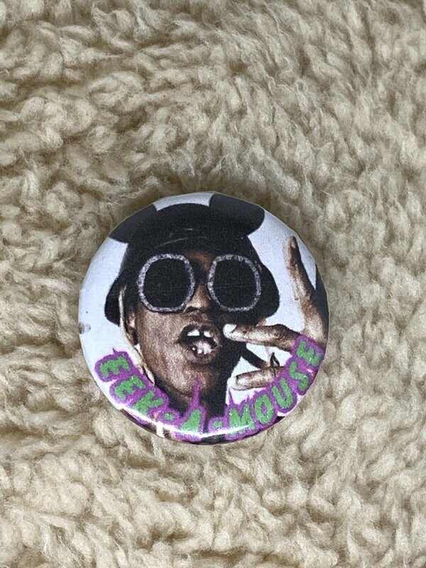 Eek-a-Mouse Badge