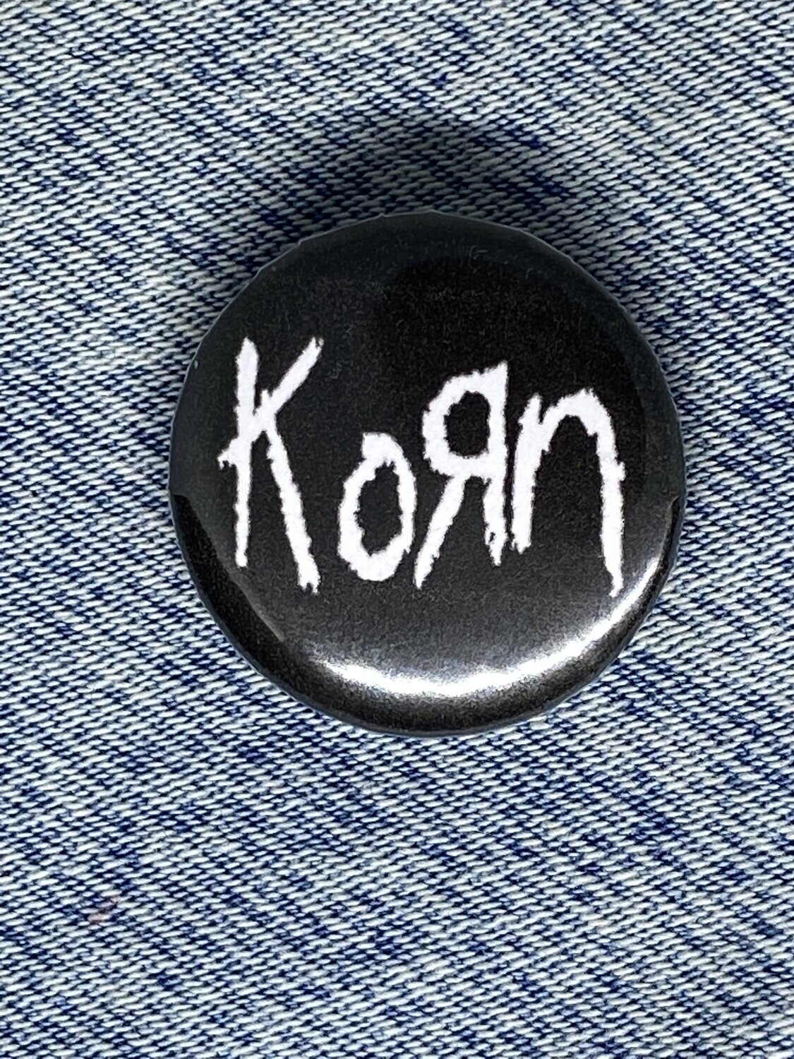 Korn Badge
