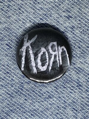 Korn Badge