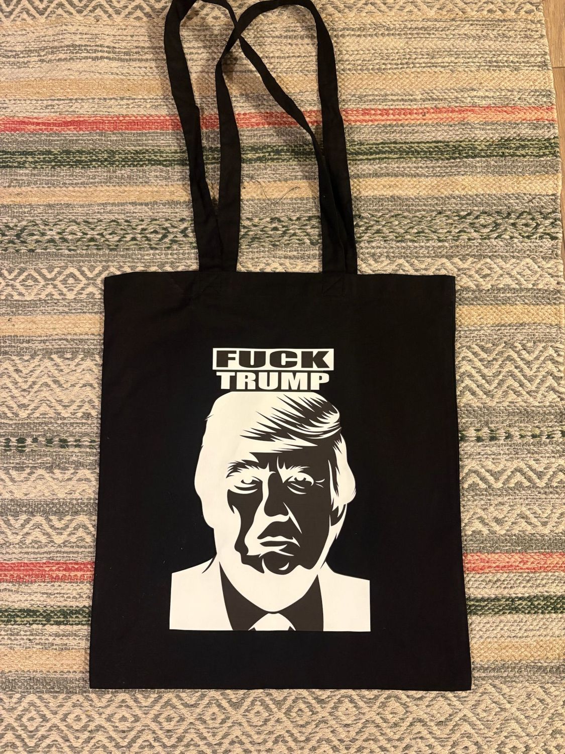 Anti Trump - Tote Bag