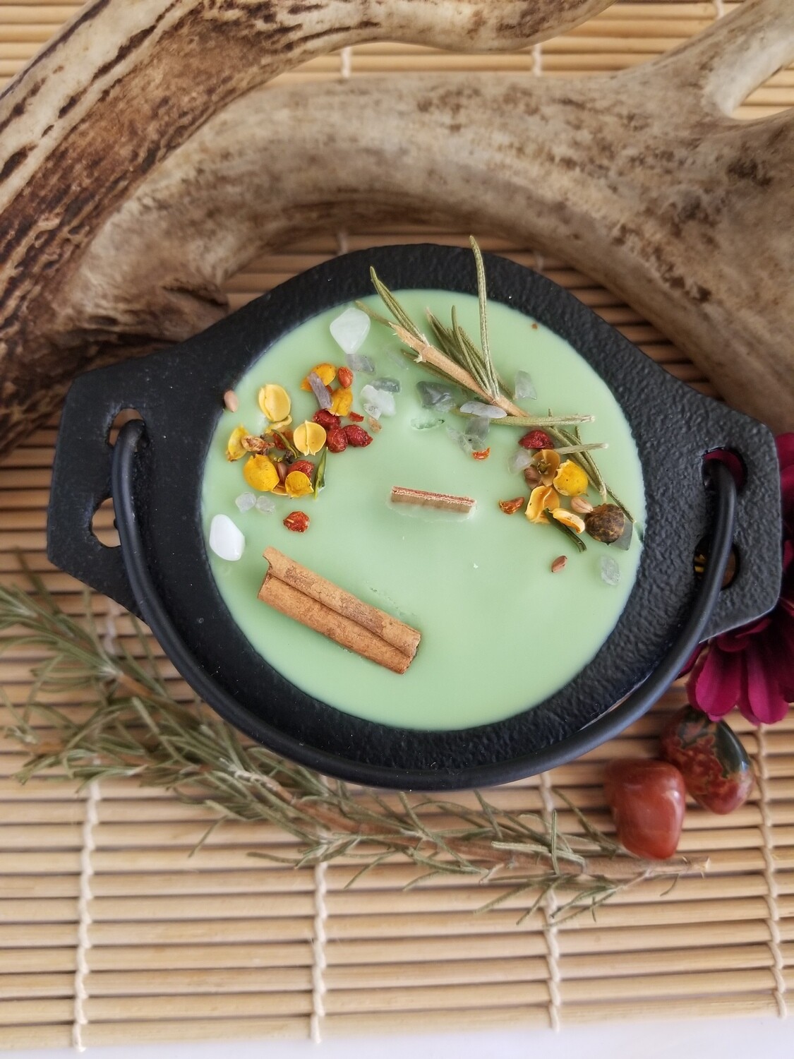 Cauldron Candle - Yule