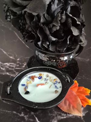 Cauldron Candle - Kinship