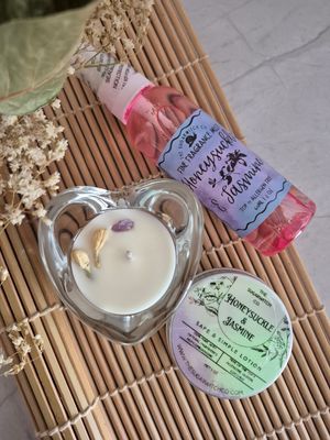 Aromatherapy Gift Set - Honeysuckle &amp; Jasmine