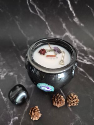 Ceramic Cauldron Candle - Whipstaff Manor