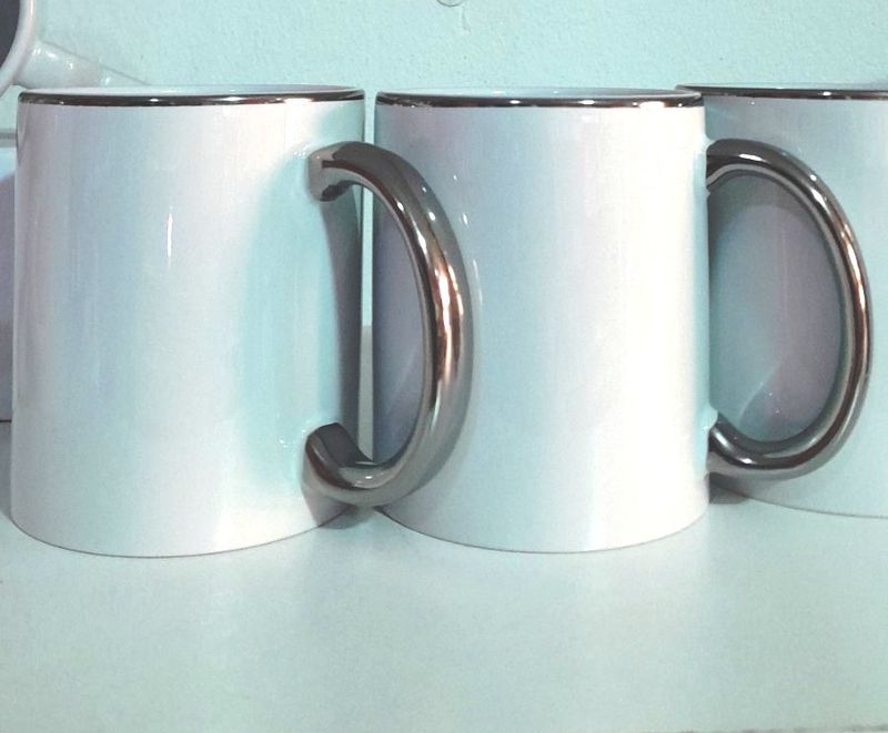 mug blanc à poingnée silver