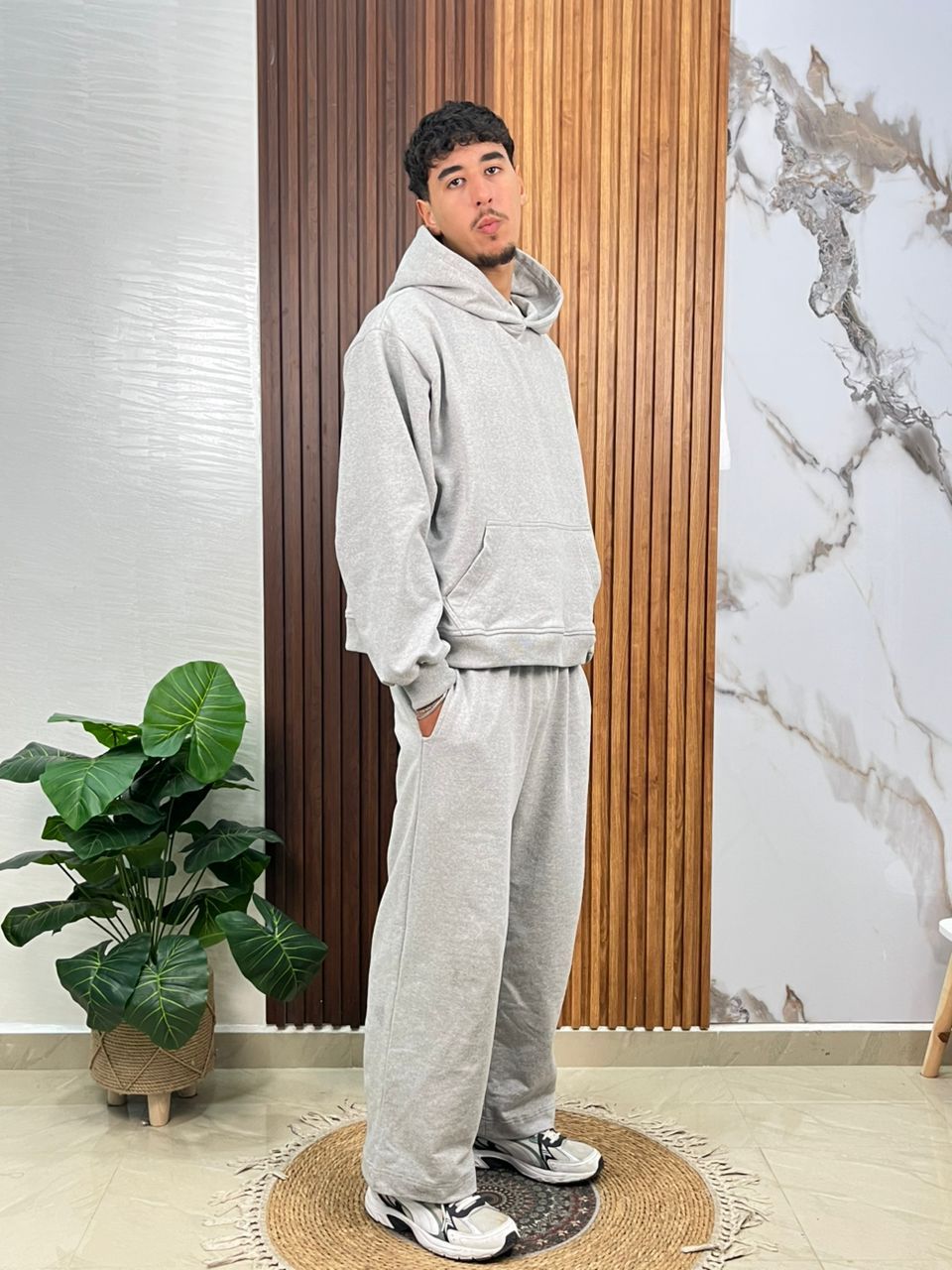 ensemble oversize (sweat shirt capuche + jogging)