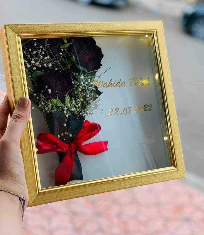 كادر 25*25 سم ثلاثي الابعاد