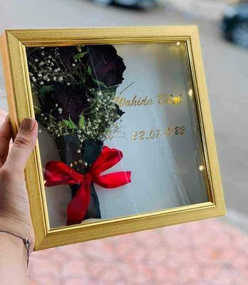 كادر 25*25 سم ثلاثي الابعاد