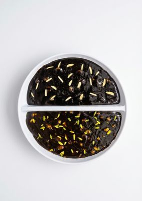 حلوى نص بنص