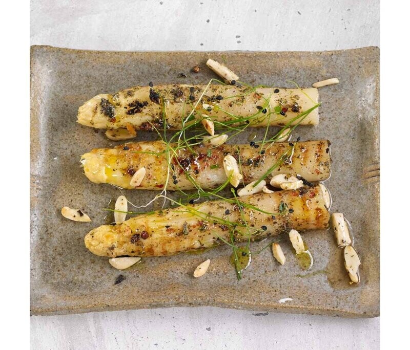 ESPÁRRAGOS BLANCOS CON SALSA LIGERA CON BEBIDA VEGETAL DE AVENA S/G Y MOSTAZA (VEGANA)