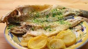 CORVINA AL HORNO  CON PATATAS (SEGÚN MERCADO) (VEGETARIANO)