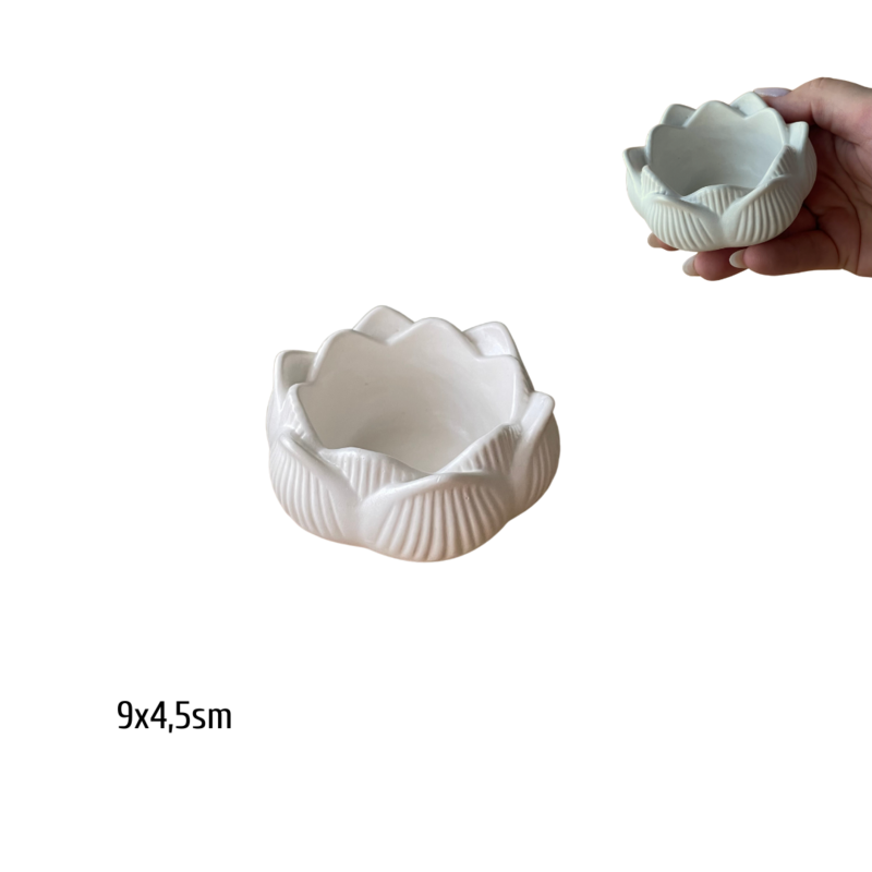 Plaster candlestick Lotus flower
