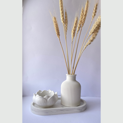 Set 26 - with a candlestick and a vase on a stand