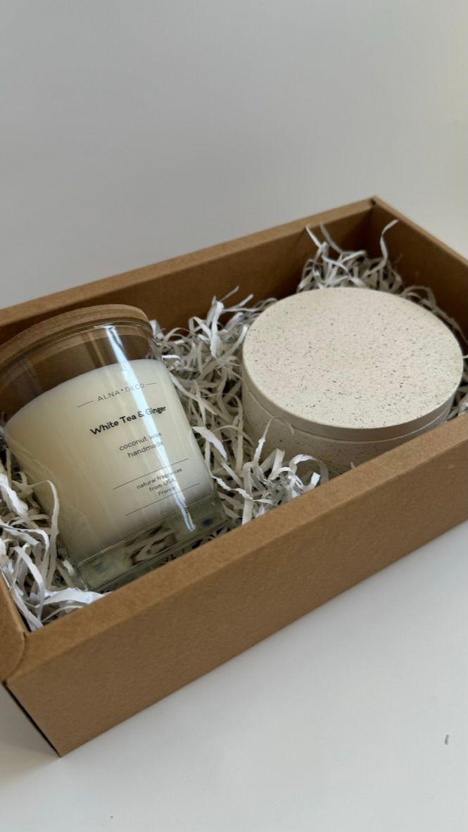 Set of two scented candles