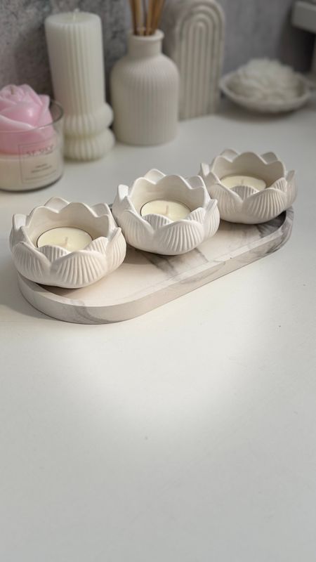 Set of candlesticks "Lotus" on an oval stand