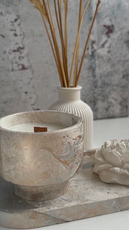 Decor set with candle, vase and peony on stand