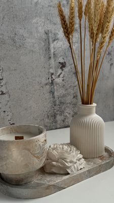 Decor set with candle, vase and peony on stand