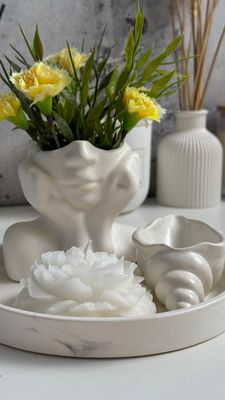 Decor set 14. Peony candle, jewelry stand, vase and decorative shell