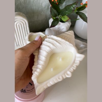 Scented candle in a shell Royal Scented candle in a shell Royal