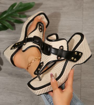 Classy Wedge