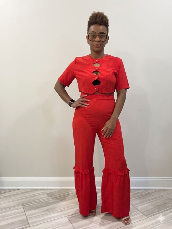 Red Ruffle Keyhole Set