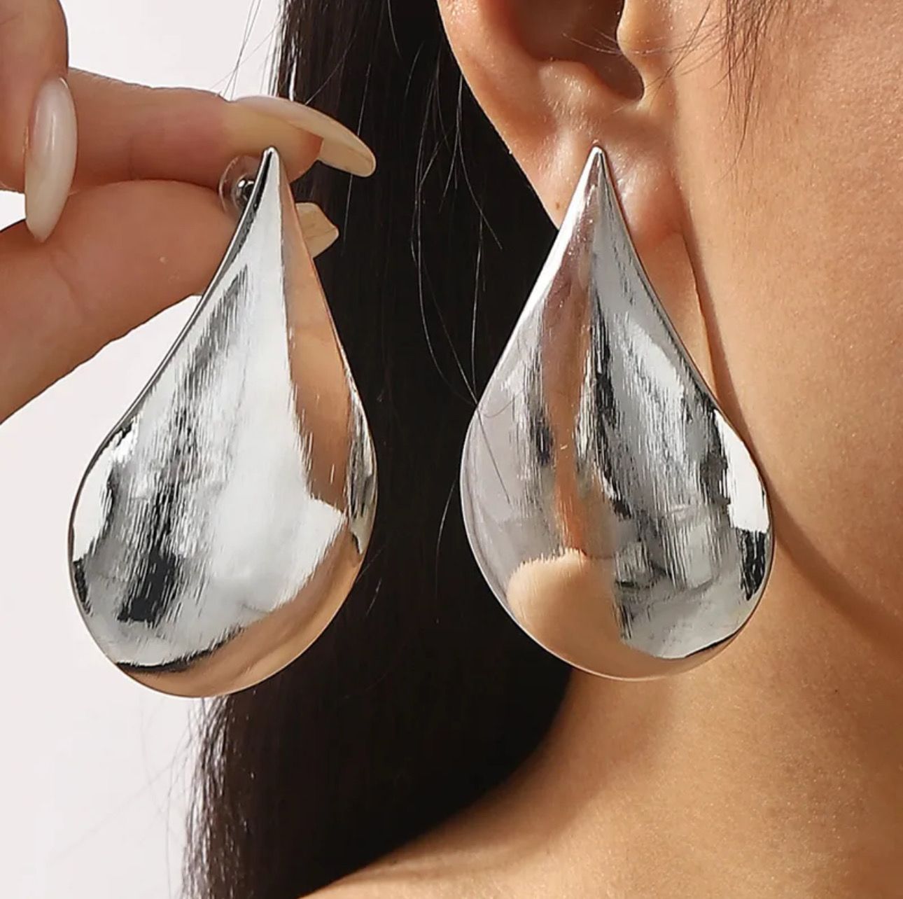 Silver Teardrop