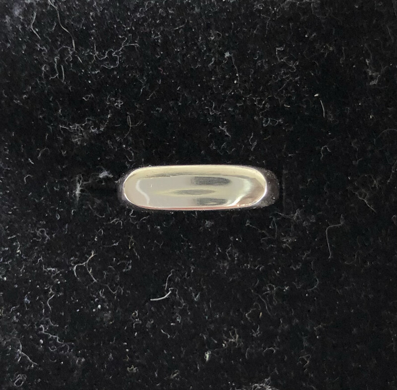 Contemporary Flat Top Ring
