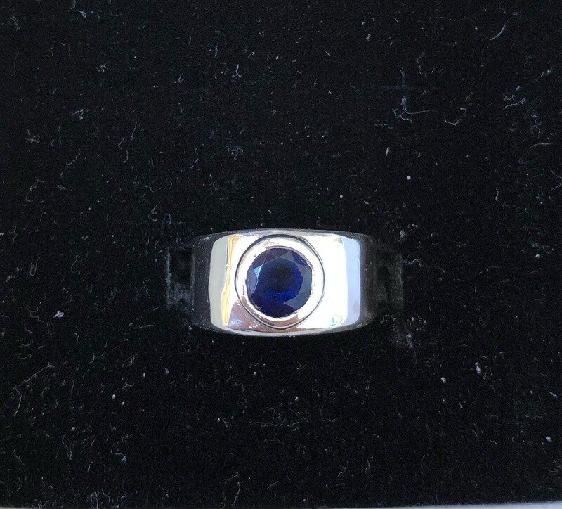 Wide band bezel set