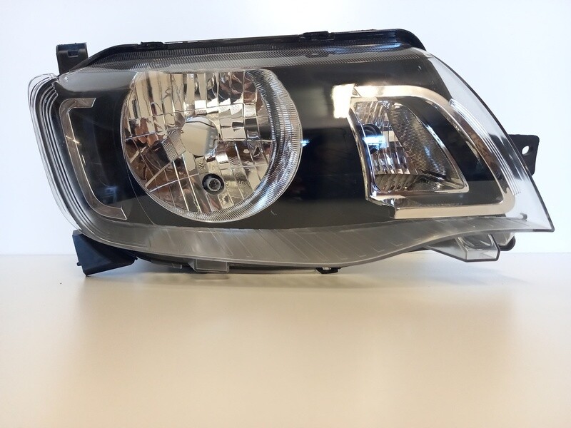 Right headlight (2017-onwards)